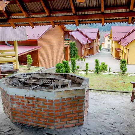 Domek alpejski Schale Centoriya Mikuliczyn