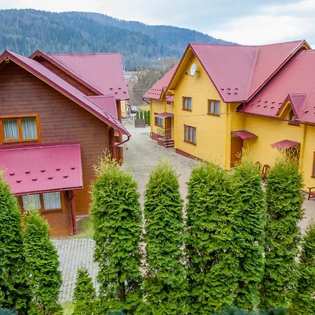 Domek alpejski Schale Centoriya Mikuliczyn